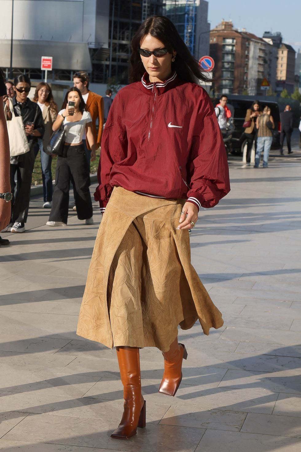 Áo len kết hợp chân váy chữ A siêu ngầu cực chất xuống phố – MARC