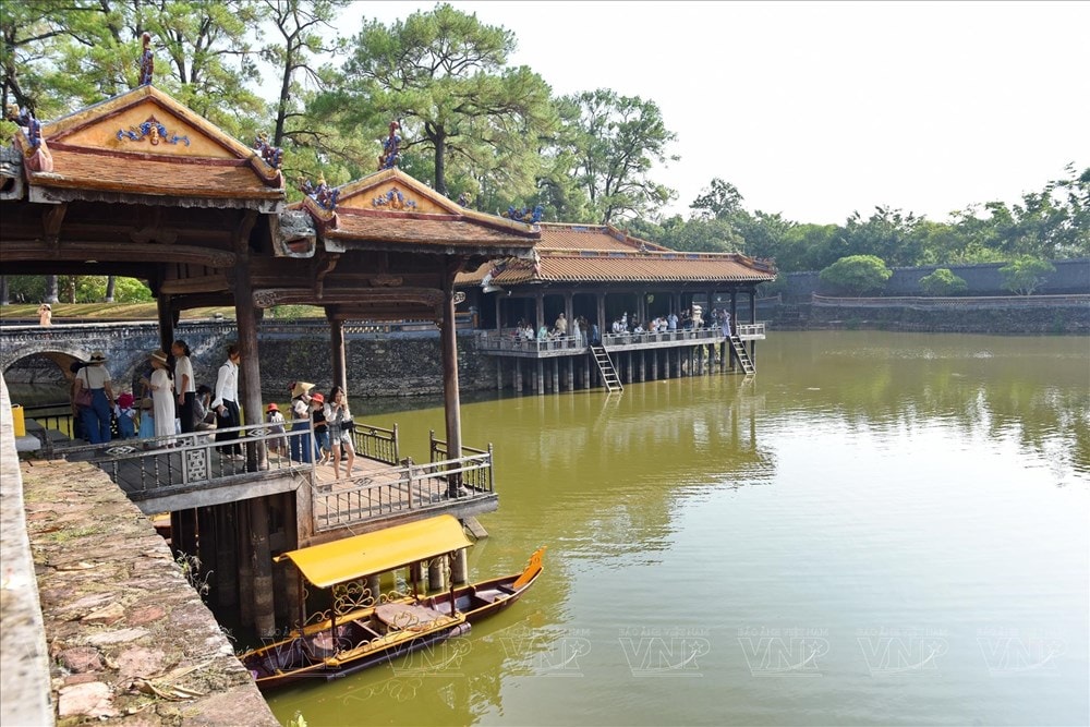 Tu Duc Tomb - Tomb of Modesty hinh anh 4