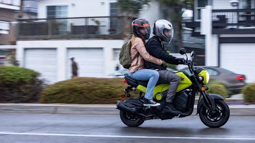 xe máy mini phù hợp chạy đường phố bạn có thể mua.jpg