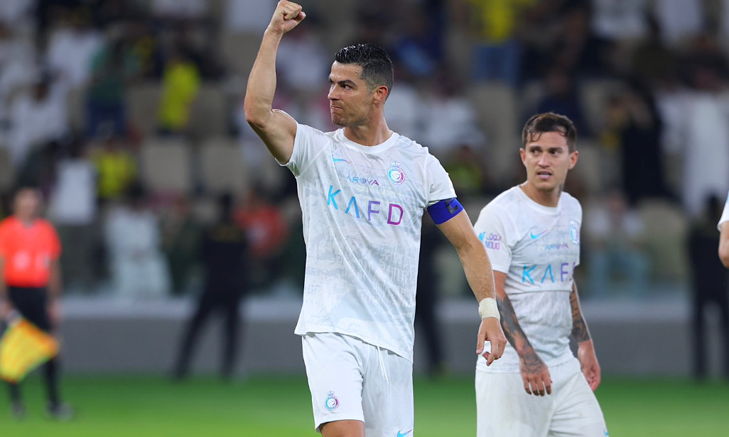 Ronaldo chia vui sau khi ghi bàn cho Al Nassr vào lưới Al Ittihad tối 26/12. Ảnh: Al Nassr