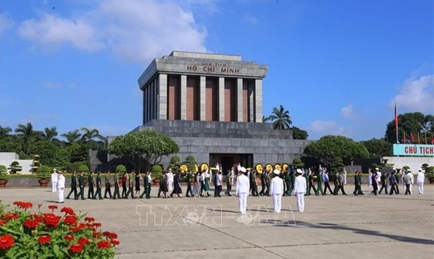 Over 2.2 million Vietnamese, foreigners pay tribute to late President in 2023 hinh anh 1