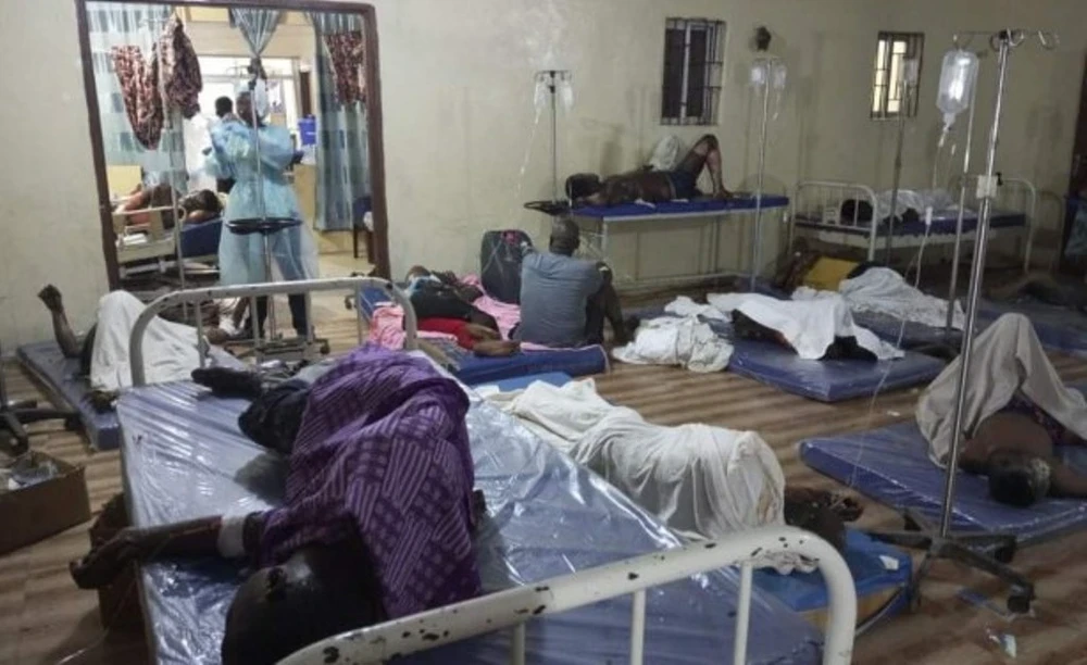Các nạn nhân được điều trị tại bệnh viện. (Ảnh: All Africa) 