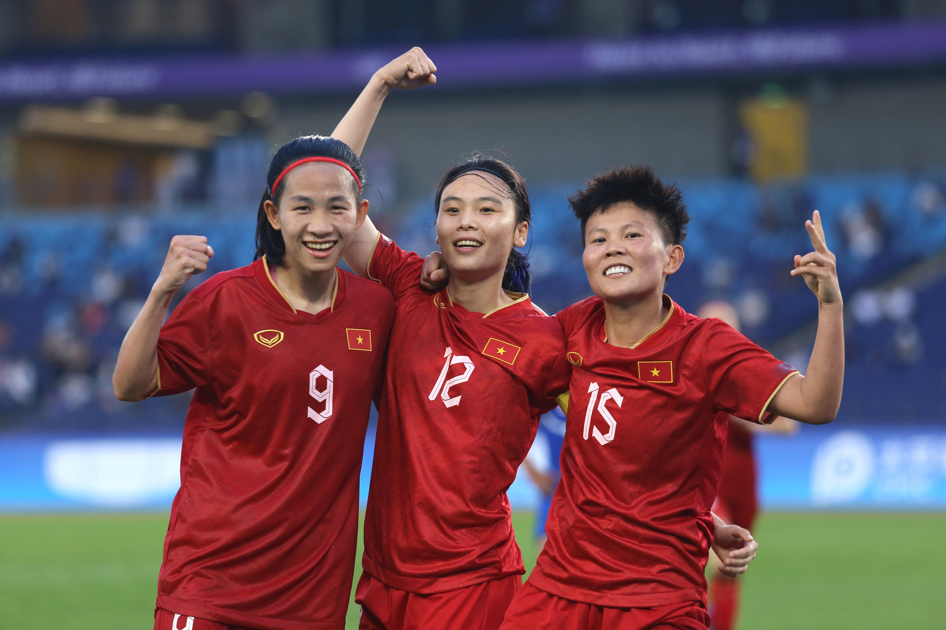 Đội tuyển nữ Việt Nam lần đầu có mặt tại sân chơi World Cup - Ảnh: ĐỨC THIỆN
