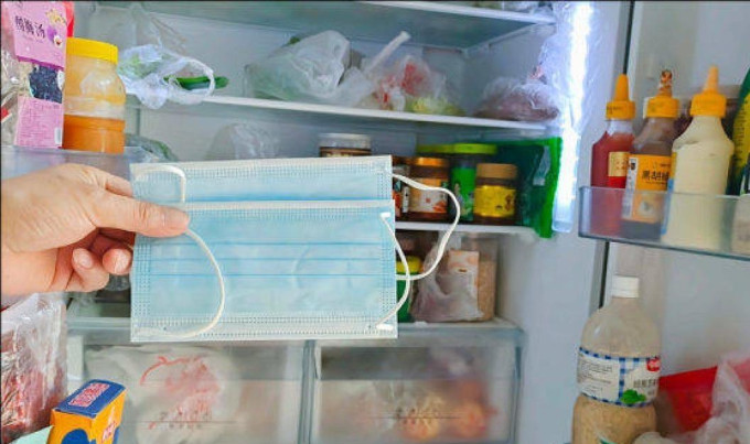 Tác dụng của việc đặt khẩu trang vào tủ lạnh - 1