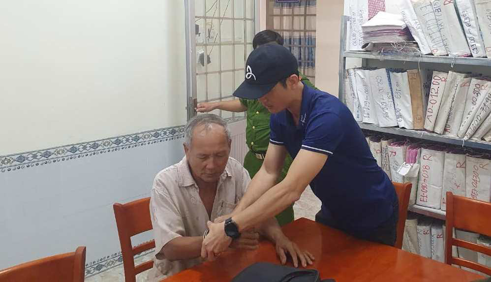 Bị can Phan Thanh Việt cùng đồng bọn giết 6 người cướp tài sản, lẩn trốn truy nã 43 năm thì bị bắt - Ảnh: Công an Quảng Ngãi