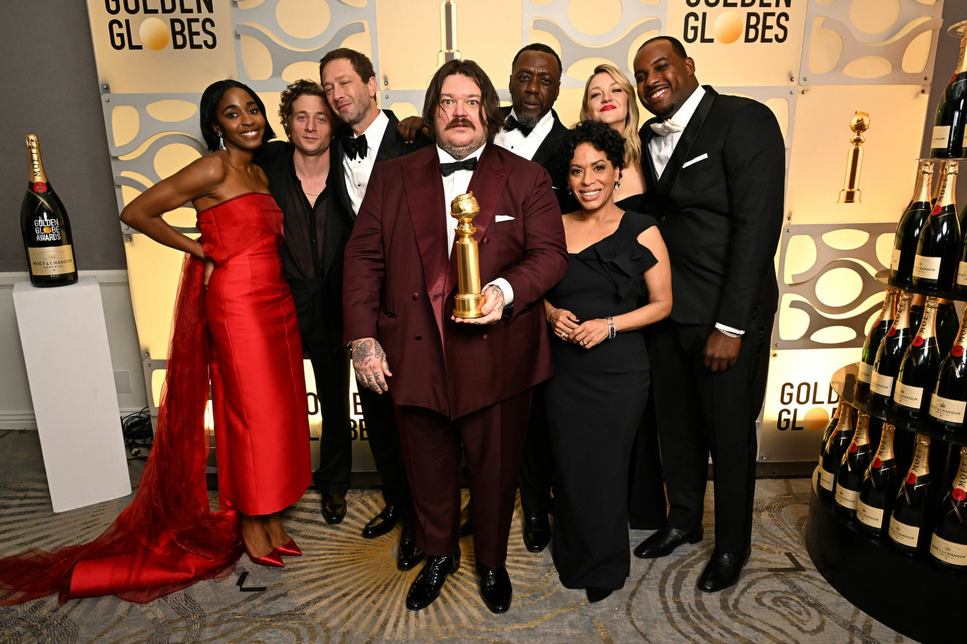 The Bear có Quả cầu vàng thứ 3, với chiến thắng ở hạng mục Phim hay nhất - Thể loại nhạc kịch hay hài (Best Television Series - Musical or Comedy).