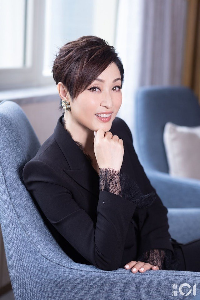 Nhan sắc tuổi 58 của hoa hậu tóc ngắn đẹp nhất Hong Kong ảnh 5