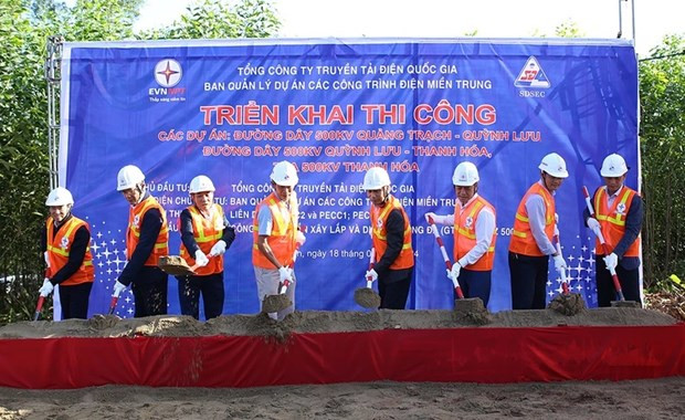 EVN kicks off circuit-3 500kV transmission line sections hinh anh 1