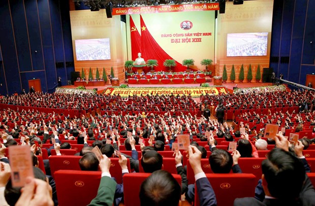 Nation staying united, resolved to build stronger, more prosperous, happier Vietnam: Party leader hinh anh 2