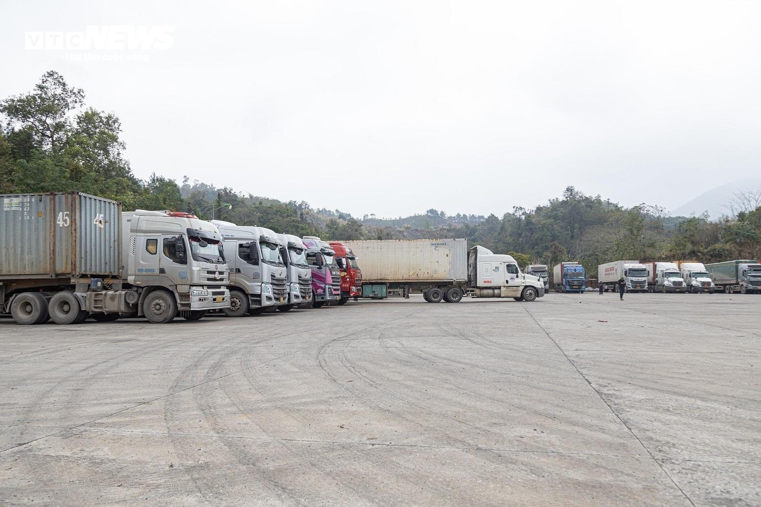 Tình trạng ùn tắc xe chở hàng vì thế không xảy ra tại các cửa khẩu Lạng Sơn.