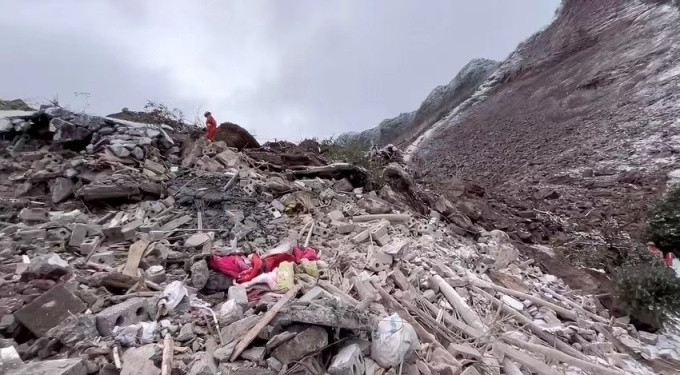 Hiện trường vụ lở đất tại huyện Trấn Hùng, tỉnh Vân Nam, Trung Quốc ngày 22/1. Ảnh: People.cn