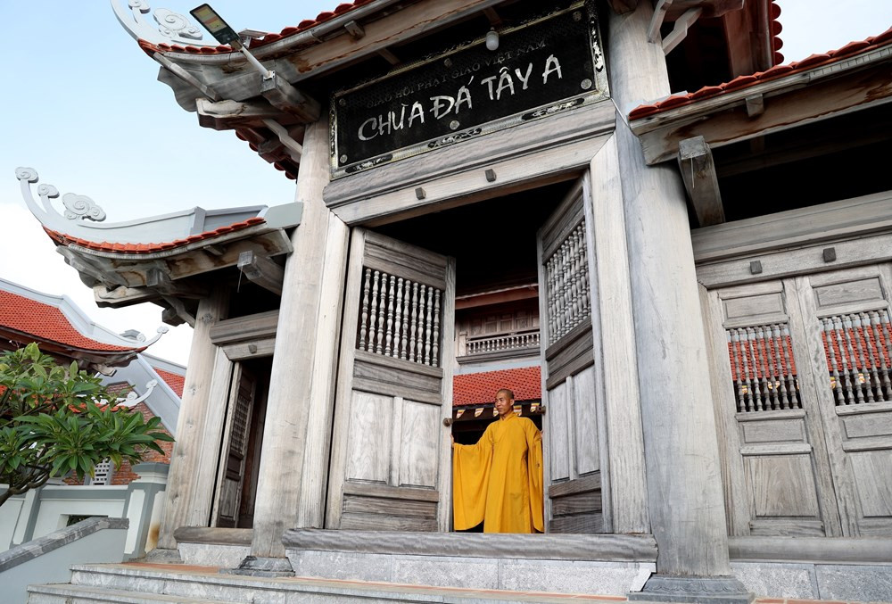 Da Tay Pagoda boasts cultural and spiritual beauty hinh anh 3