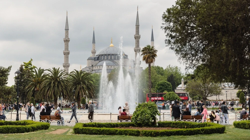 Istanbul là điểm đến ưa thích với nhiều du khách quốc tế. (Nguồn: New York Times)