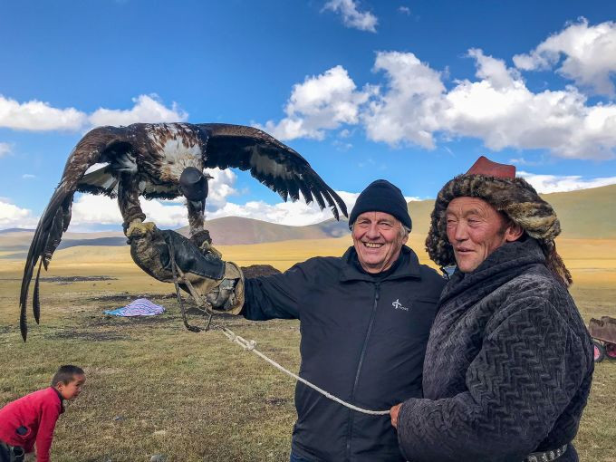 Patrick Gilliland trong chuyến đi đến Mông Cổ. Ảnh: CNN