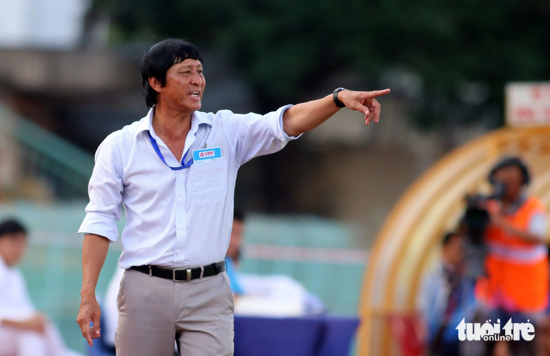 HLV Vũ Quang Bảo khi dẫn dắt CLB XSKT Cần Thơ ở V-League 2015 - Ảnh: N.K.
