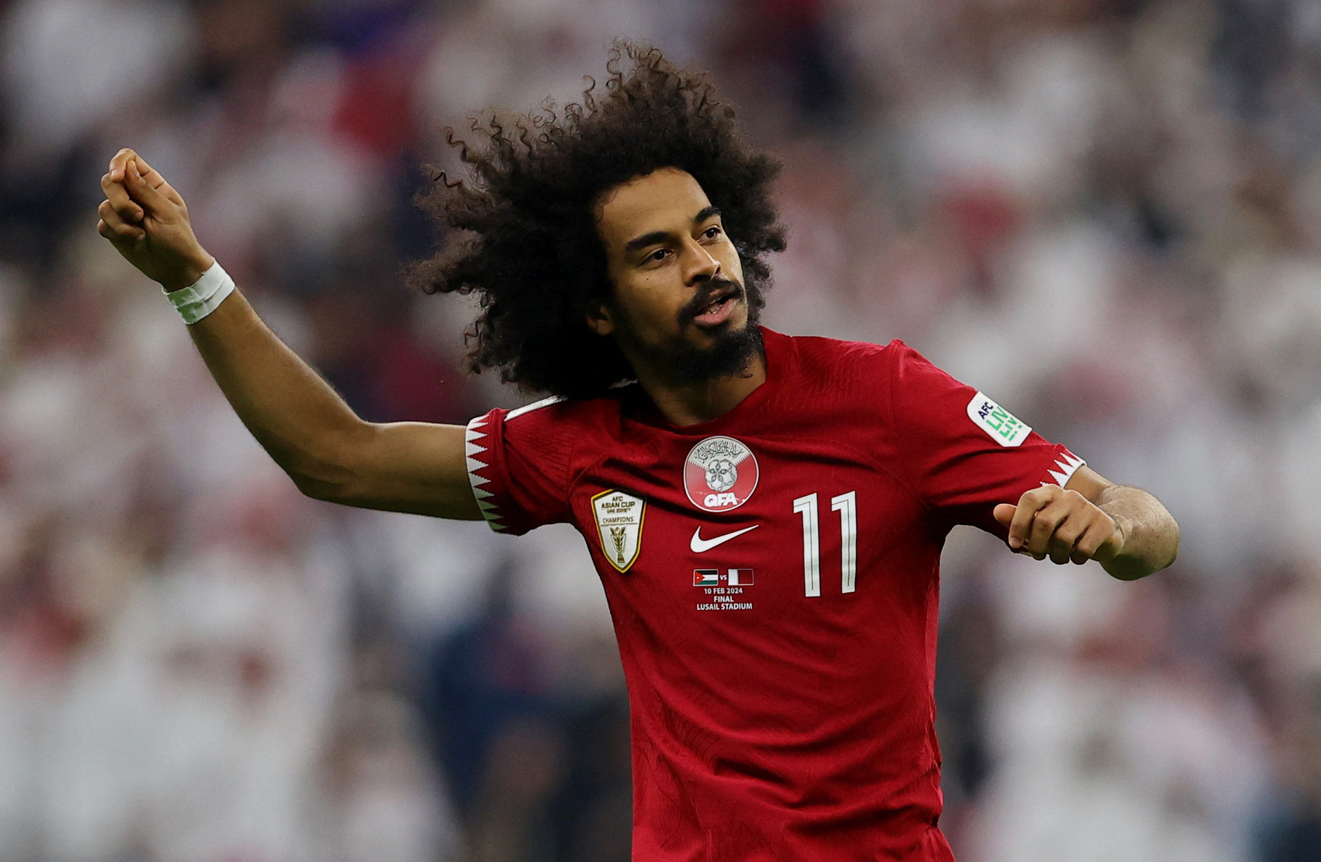 Akram Afif mang về ba bàn thắng cho tuyển Qatar ở chung kết Asian Cup 2023 - Ảnh: REUTERS