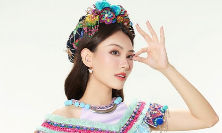 Mai Phương mang điệu nhảy 'See Tình' đến Miss World