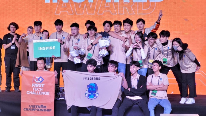 Các thành viên đội FPT3DN.Robotown, Trường THPT FPT Đà Nẵng sẽ đại diện cho FTC Vietnam tham gia thi đấu tại FIRST Champion, tổ chức ở Mỹ vào tháng 4/2024. Ảnh: Trường Đại học FPT