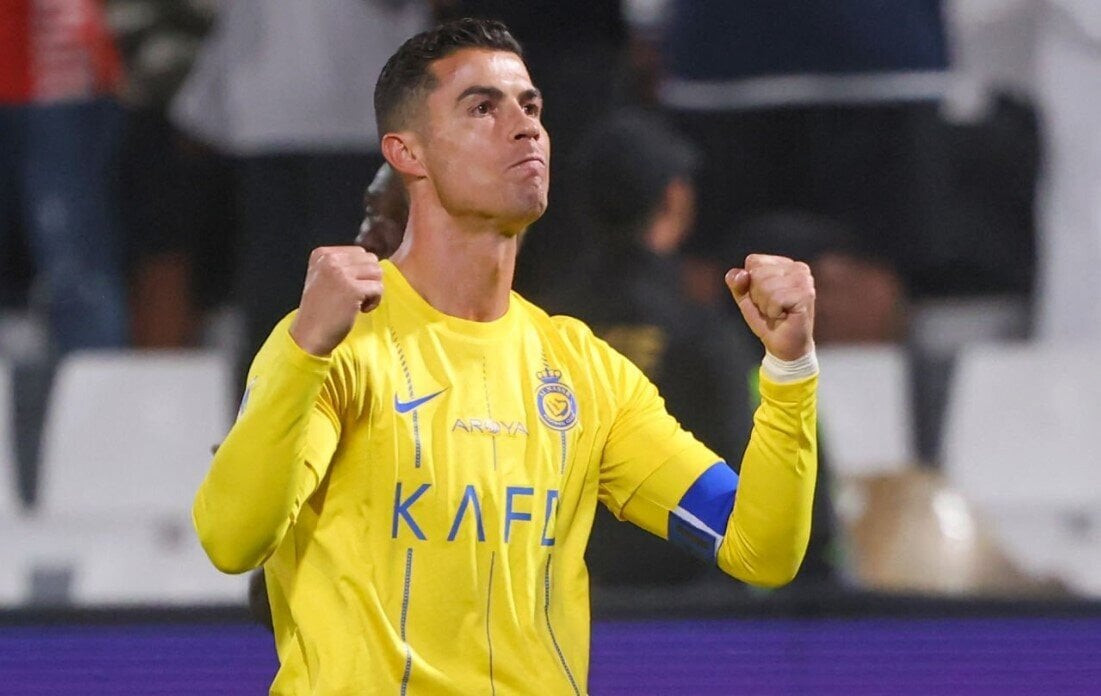 Ronaldo thi đấu tốt nhưng liên tục vướng vào những rắc rối ngoài sân cỏ.
