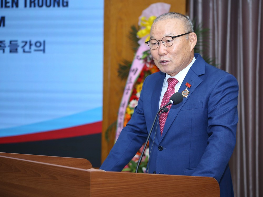 Huấn luyện viên Park Hang Seo phát biểu tại một sự kiện tại Hà Nội hồi tháng Năm năm ngoái. (Ảnh: Thùy Dương/TTXVN)