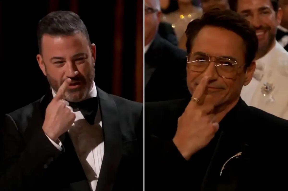 Jimmy Kimmel nhắc về lịch sử nghiện ngập của Robert Downey Jr. Nam diễn viên có vẻ khó chịu với màn nói đùa của MC.