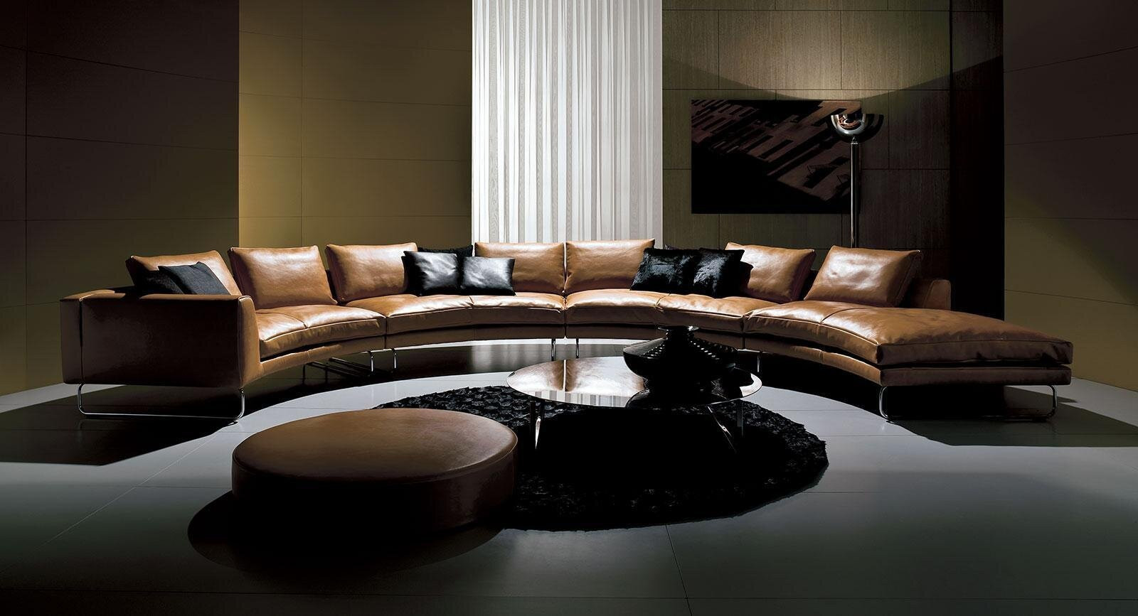 Nên mua sofa vải hay sofa da là thắc mắc của nhiều người. (Ảnh: Italy Dream Design)