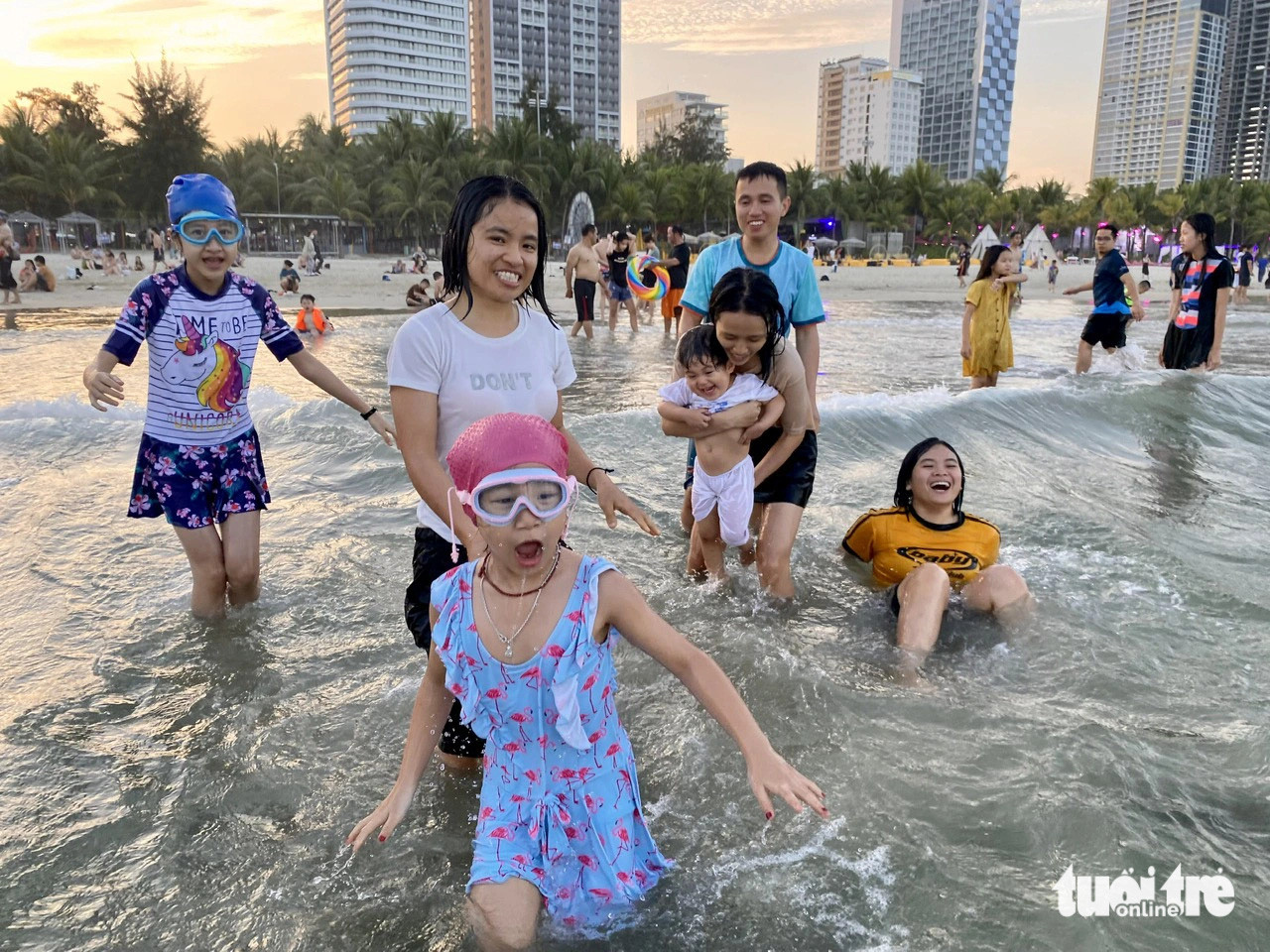 Các hoạt động thu hút du khách sẽ được liên tục tổ chức ở Đà Nẵng trong năm 2024 - Ảnh: TRƯỜNG TRUNG