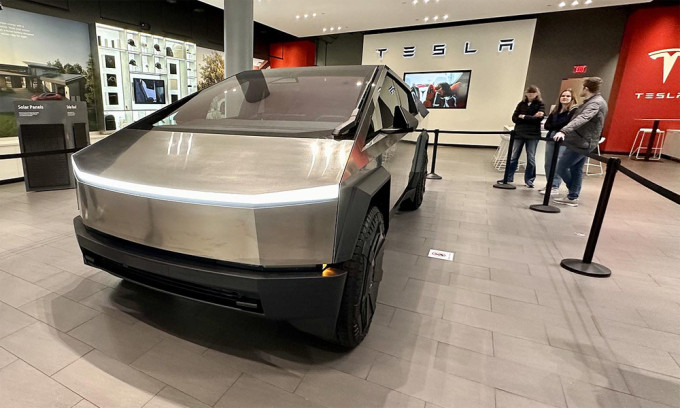 Tesla Cybertruck tại một showroom ở Mỹ. Ảnh: Automotive News
