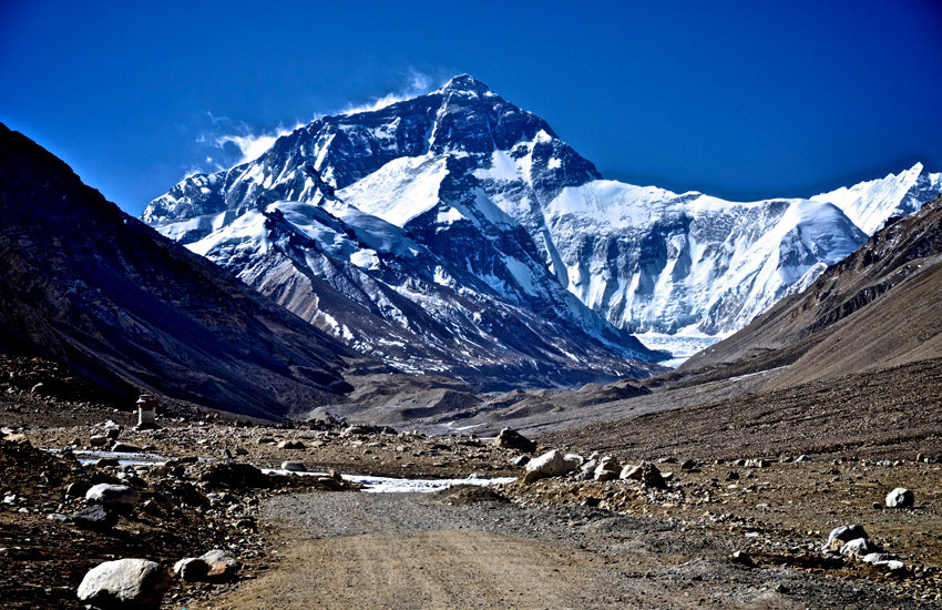 Lần đầu tiên kể từ đại dịch, Trung Quốc cho phép các nhà leo núi nước ngoài chinh phục đỉnh Everest, từ Tây Tạng - Ảnh: TIBET TOUR
