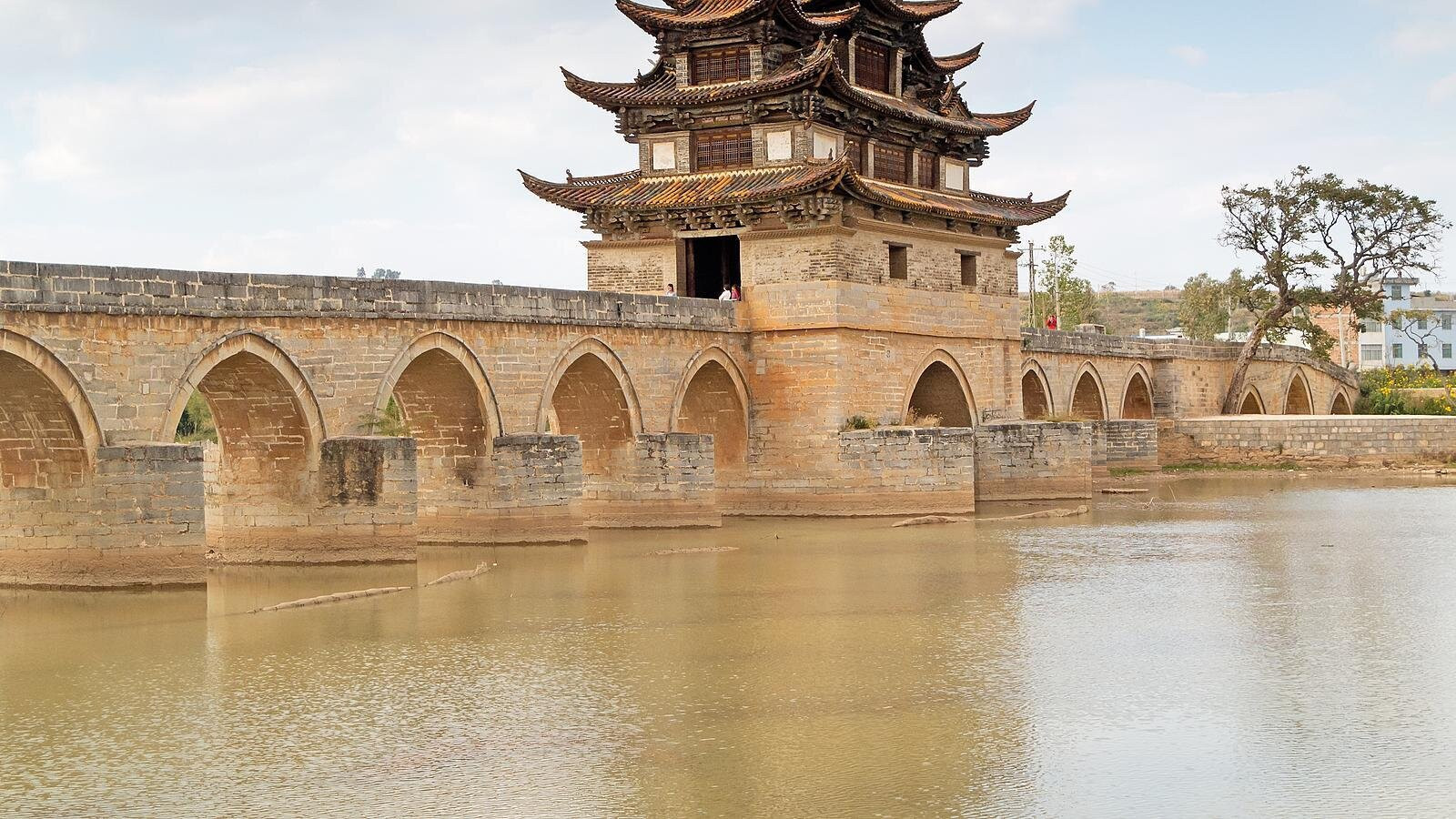 Kiến Thủy được du khách ưa thích vì nơi đây đi du lịch Trung Quốc không cần visa. (Ảnh: Evaneos.com)