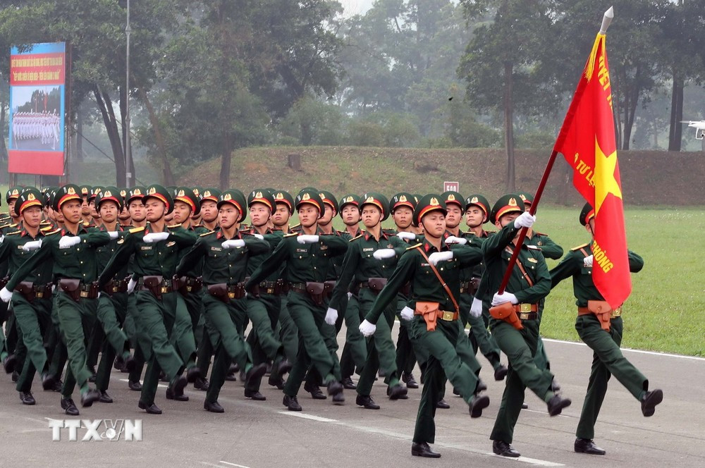 Các lực lượng Bộ đội tham gia tập luyện chuẩn bị cho Lễ diễu binh, diễu hành nhân kỷ niệm 70 năm Chiến thắng Điện Biên Phủ. (Ảnh: Trọng Đức/TTXVN)