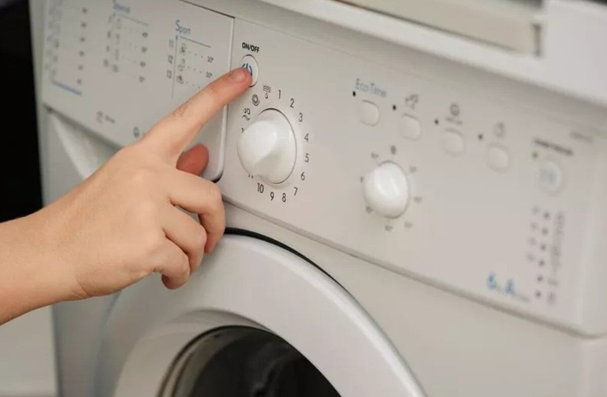 Máy giặt có một nút này bật lên giúp tiết kiệm nước và thời gian. (Ảnh: Getty)