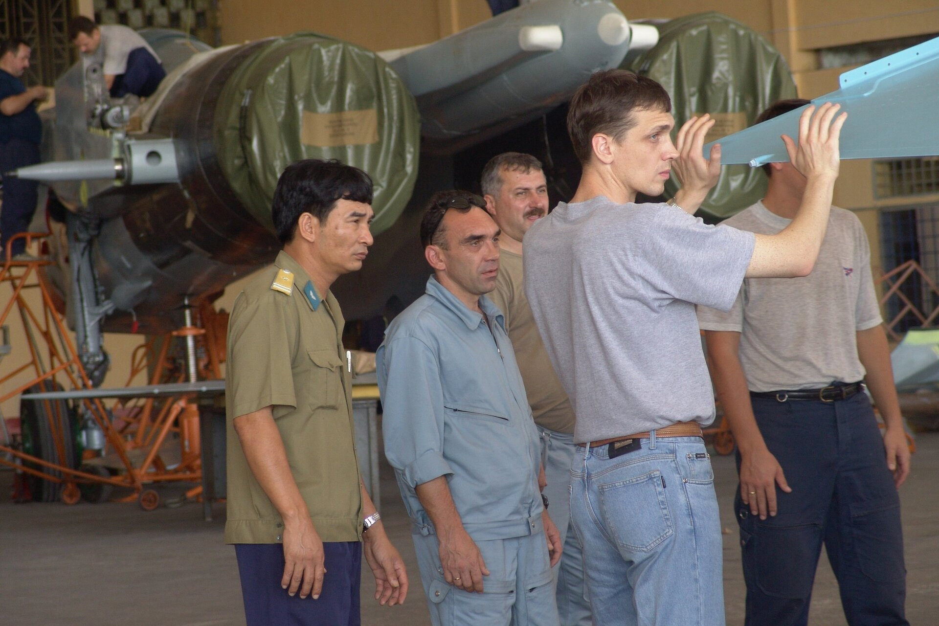 Ảnh hiếm quá trình tiếp nhận Su-30MK2 của không quân Việt Nam 20 năm trước - 11
