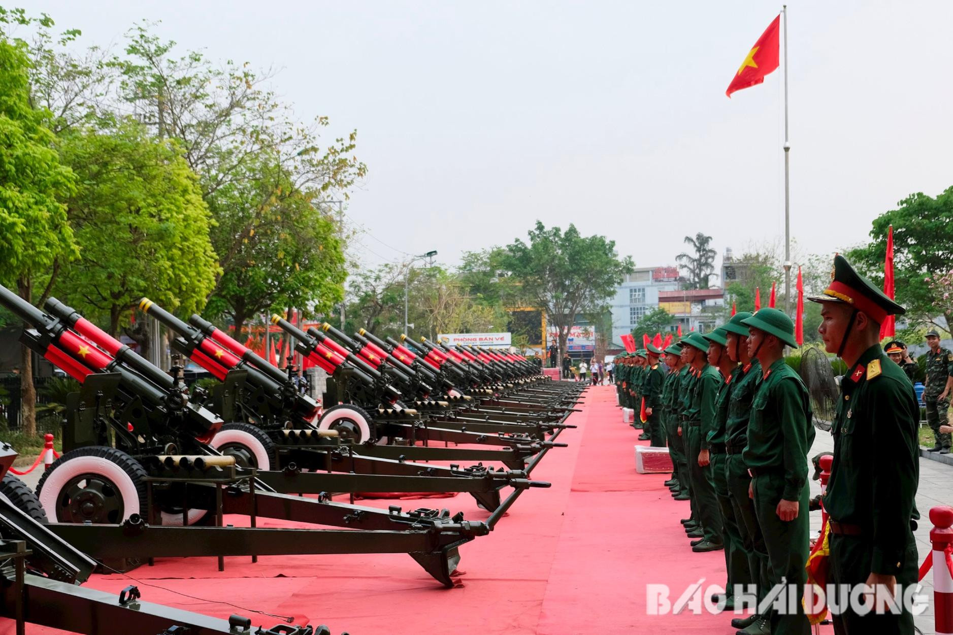 Ngoài 15 khẩu có mặt tại Bảo tàng Chiến thắng lịch sử Điện Biên Phủ, đội pháo lễ còn 3 khẩu dự bị để phục vụ cho nghi lễ sắp tới