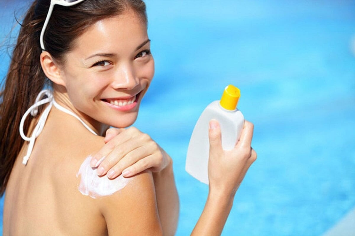 Để tạo thành lớp bảo vệ tối ưu cho làn da chúng ta cần sử dụng lượng kem chống nắng phù hợp.