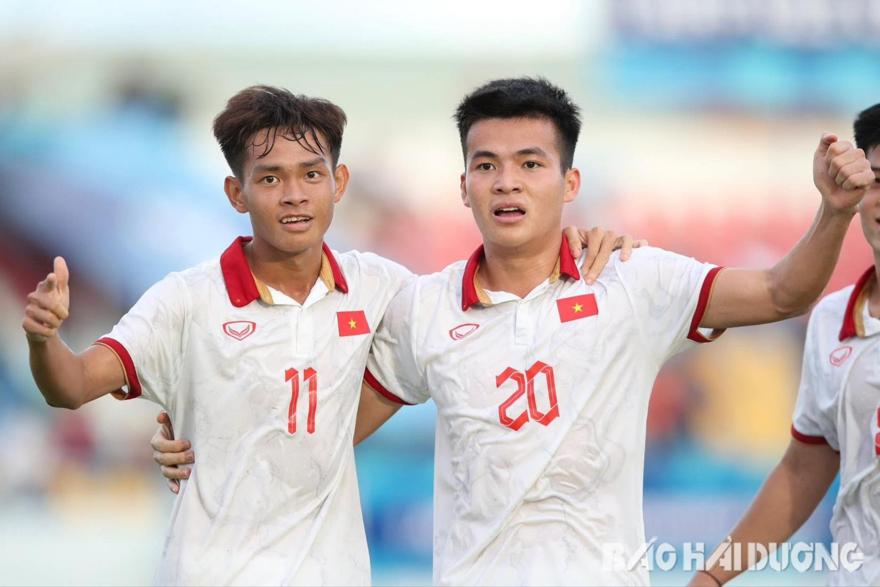Hồng Phúc (20) - cầu thủ quê Nam Sách (Hải Dương) đang thi đấu cho U23 Việt Nam. Trong ảnh: Hồng Phúc thời điểm còn khoác áo đội tuyển U20 quốc gia. Ảnh: L.T