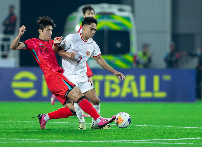 Trận đấu giữa Indonesia và Hàn Quốc diễn ra kịch tính, có cả siêu phẩm, bàn phản lưới, thẻ đỏ và loạt sút luân lưu dài. Ảnh: AFC