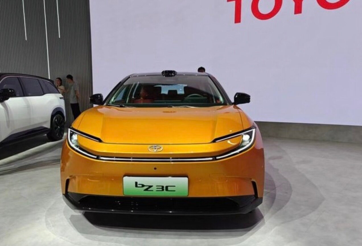 Toyota trình làng bộ đôi xe điện hoàn toàn mới tại Trung Quốc - 11