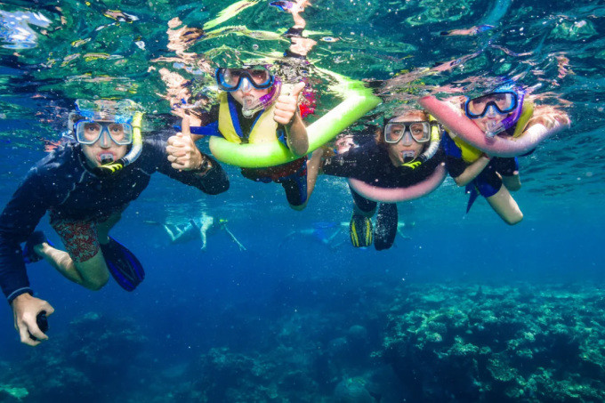 Trải nghiệm lặn ngắm san hô tại Australia của gia đình 4 người. Ảnh: CNN