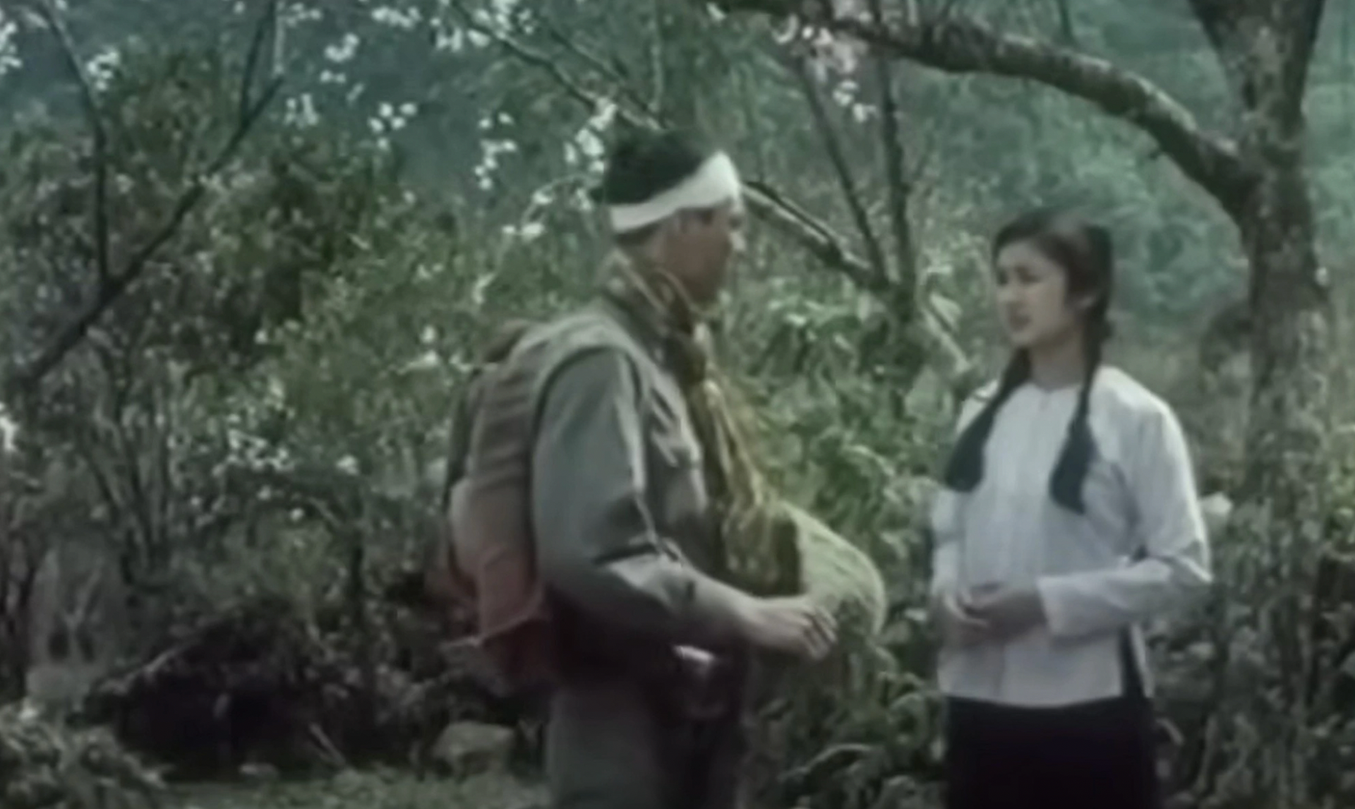 Sau 30 năm, NSND Thu Hà kể cảnh kết ấn tượng trong phim kỷ niệm Chiến thắng Điện Biên Phủ- Ảnh 5.