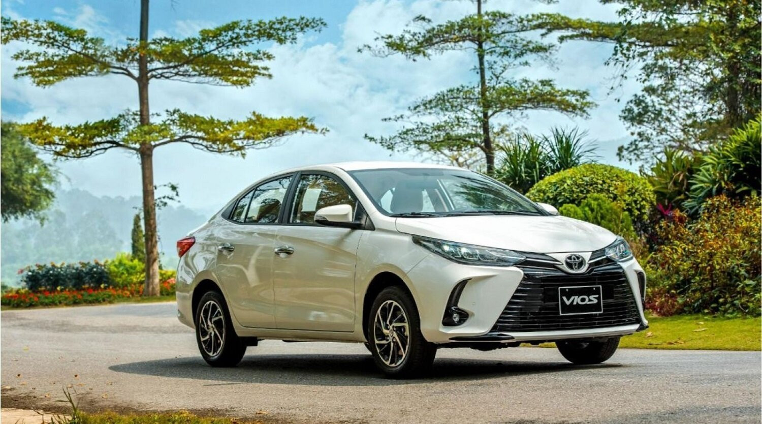 Toyota Vios giảm gần 50 triệu đồng giá niêm yết, đồng thời khách hàng mua xe còn nhận ưu đãi từ 30-50 triệu đồng, bao gồm tiền mặt và lắp đặt các phụ kiện, bảo hiểm đi kèm. (Ảnh: Toyota Việt Nam).
