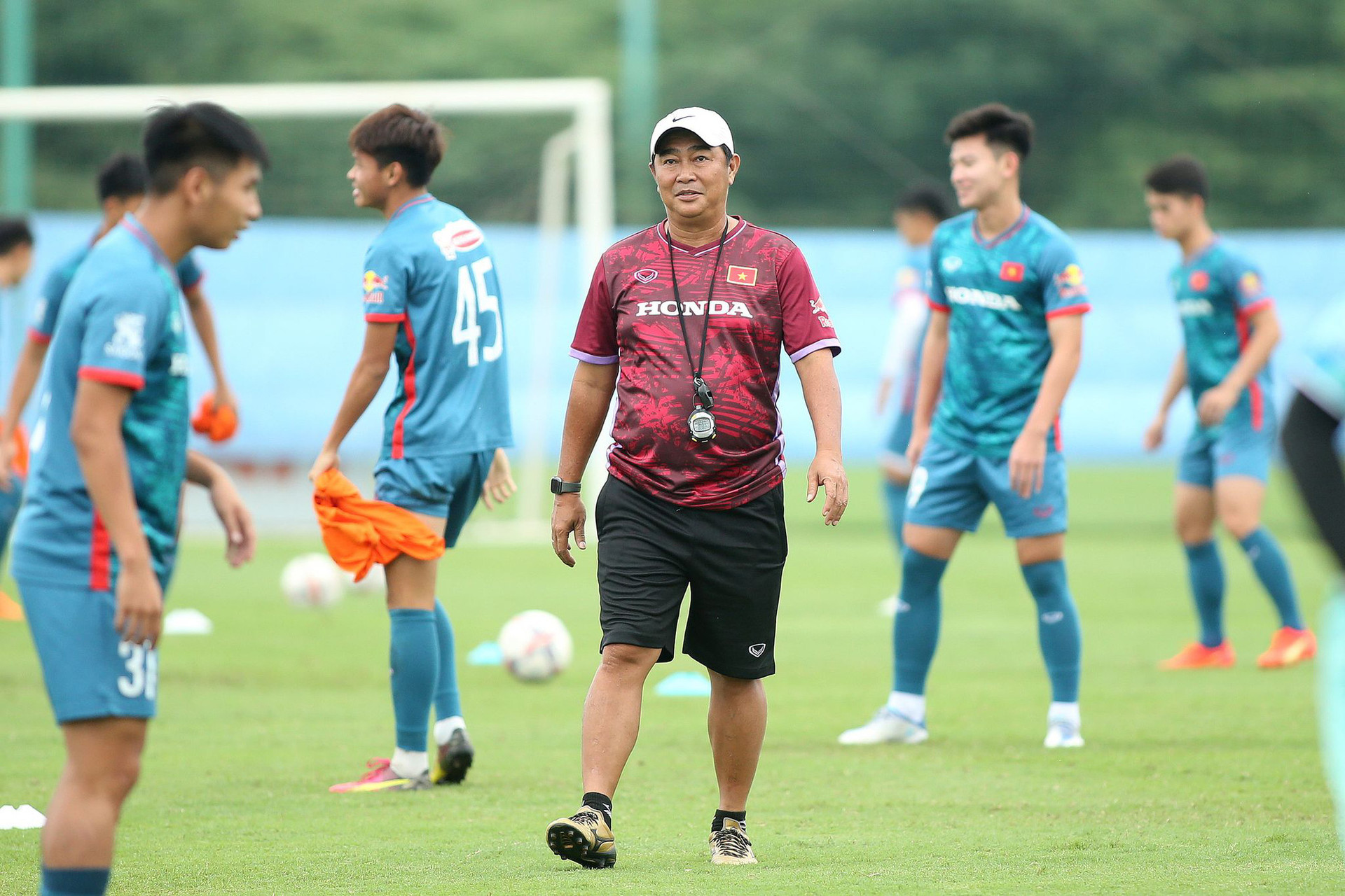 HLV Trần Minh Chiến từng nằm trong ban huấn luyện đội U23 Việt Nam vô địch Giải U23 Đông Nam Á 2023 - Ảnh: HOÀNG TÙNG