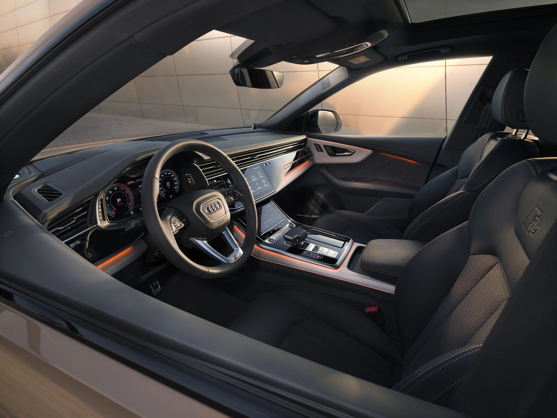 Xe được trang bị nhiều công nghệ hiện đại làm nổi bật vẻ đẹp của chiếc SUV sang trọng - Ảnh: Audi
