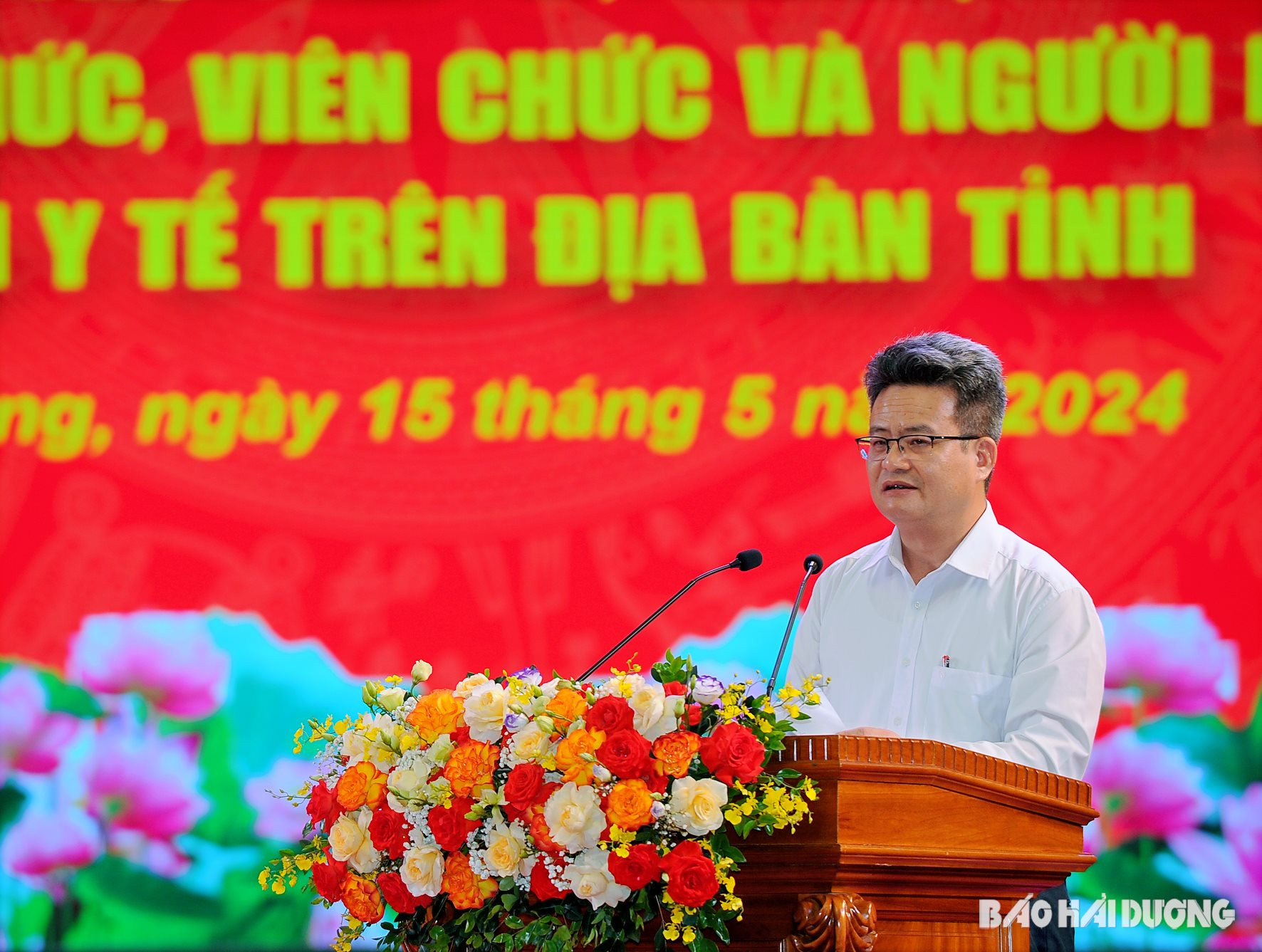 Giám đốc Sở Y tế Trần Quang Cảnh trả lời ý kiến của các đại biểu