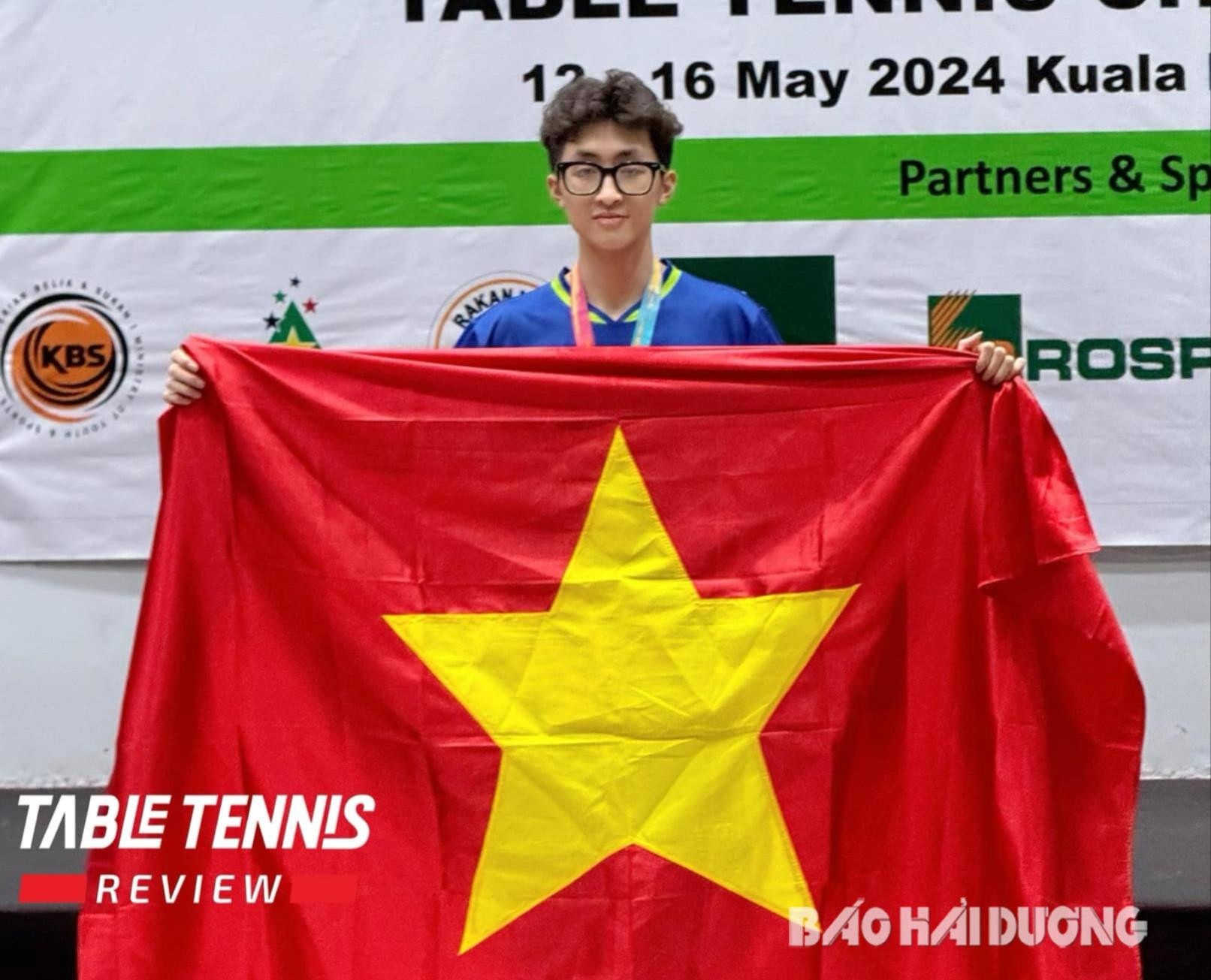 Nguyễn Duy Phong của Hải Dương giành huy chương vàng đơn nam cho bóng bàn Việt Nam tại Giải vô địch bóng bàn trẻ Đông Nam Á. Ảnh: TABLE TENNIS