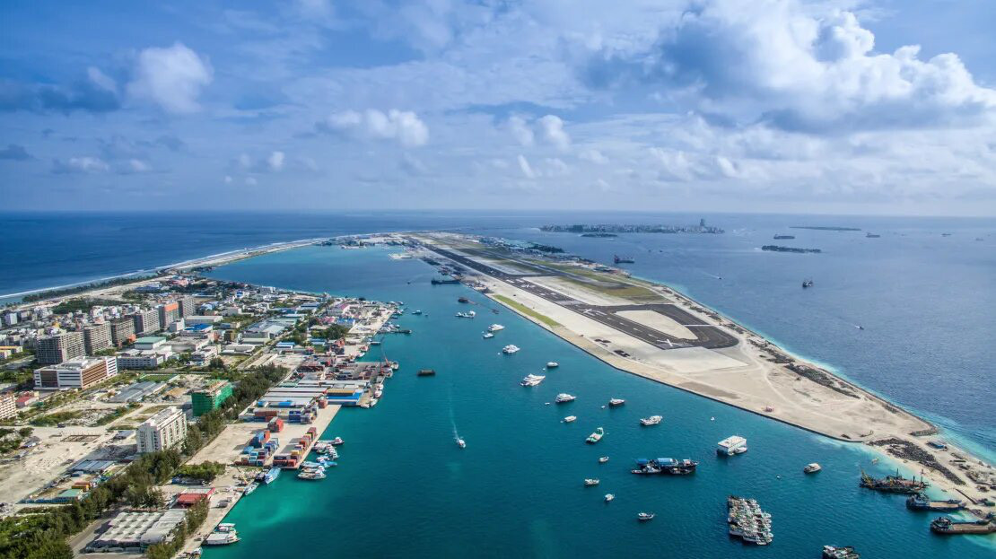 Sân bay quốc tế Male (MLE) còn có tên gọi khác là sân bay quốc tế Velana, trước đây còn được gọi là sân bay quốc tế Ibrahim Nasir. Đây là sân bay quốc tế chính ở Maldives. Sân bay này nằm trên đảo Hulhulé tại phía bắc đảo Malé - Ảnh: CNN