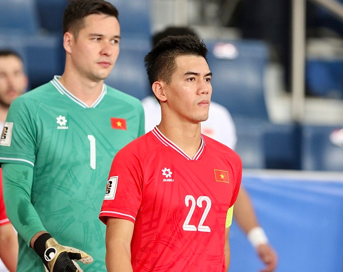 Tiền đạo Nguyễn Tiến Linh làm đội trưởng Việt Nam ở trận thua Iraq 1-3 tại lượt cuối bảng F vòng loại hai World Cup 2026. Ảnh: Đoàn Huynh