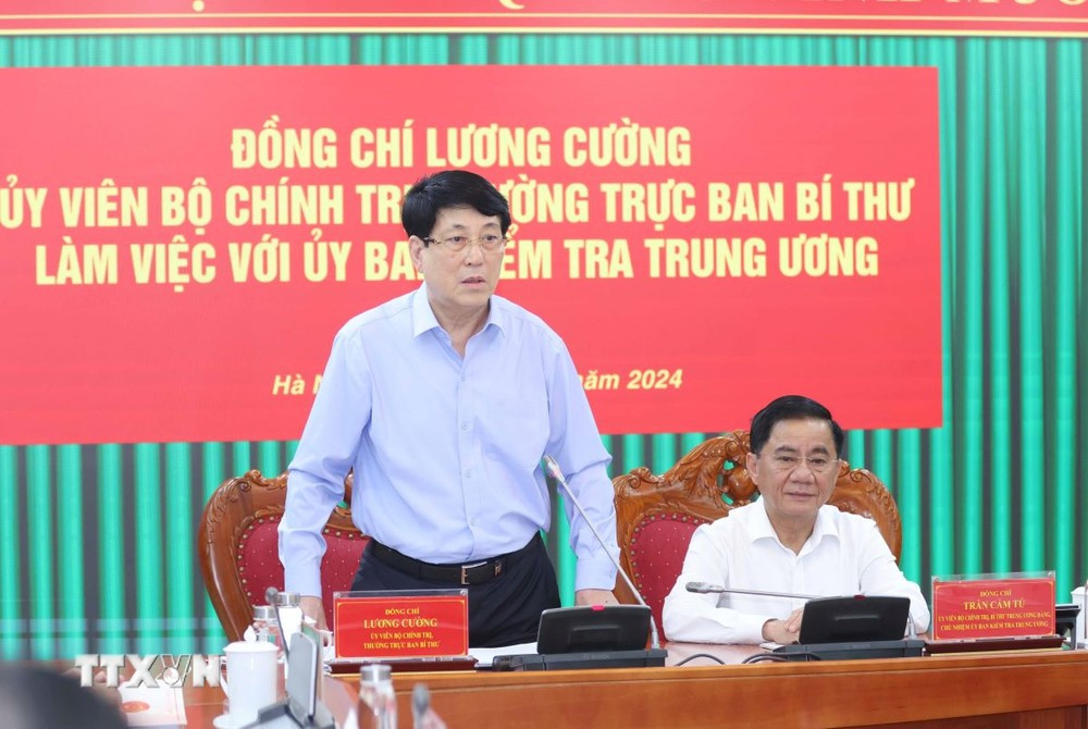 Ông Lương Cường, Ủy viên Bộ Chính trị, Thường trực Ban Bí thư phát biểu tại buổi làm việc. (Ảnh: Phương Hoa/TTXVN)