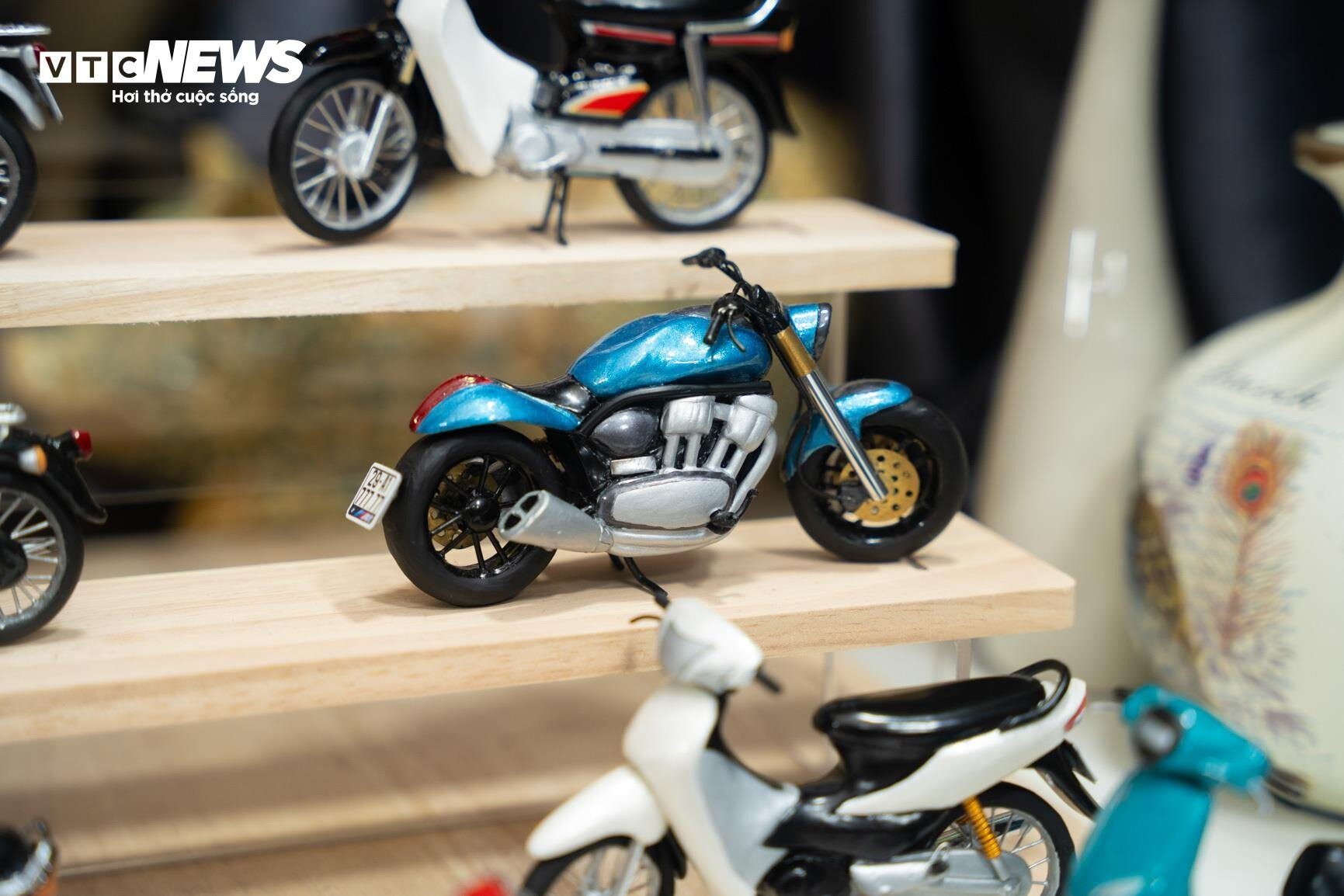 Bộ sưu tập mô hình xe máy bằng đất sét của chàng trai 9X Hà thành - 9