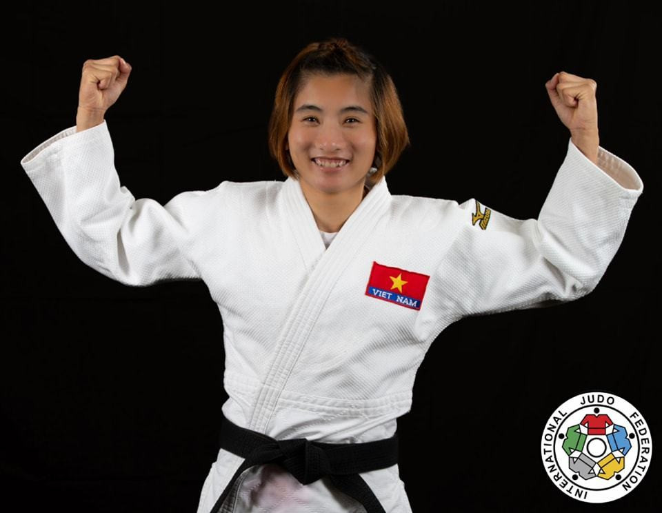 Female judoka Hoang Thi Tinh is the latest to win tickets for Vietnam to the Paris 2024 Olympics (Photo: VNA)